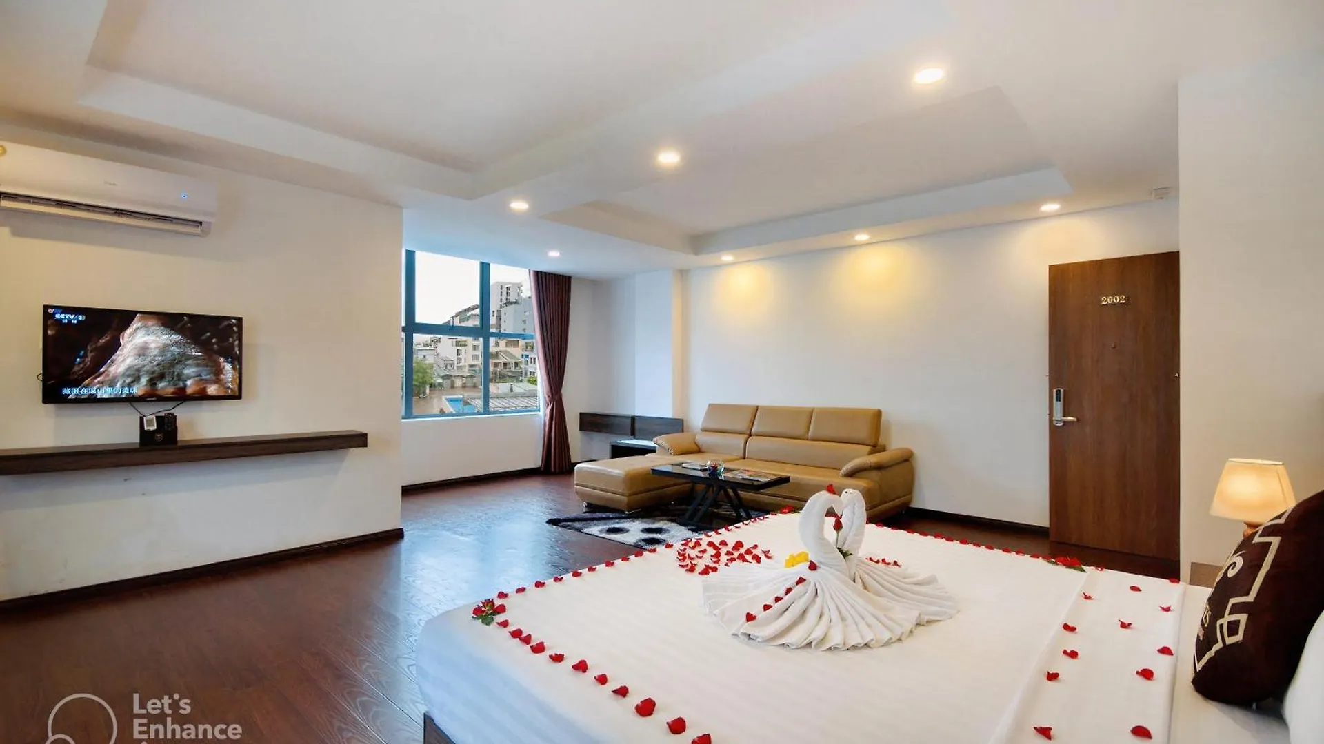 ホテル Tulip Apartment Wedding Center ニャチャン